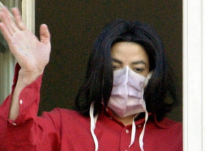 Terao ih je da nose maske preko lica, njima ništa nije bilo jasno: Sin Majkla Džeksona otkro zašto je pokojni pevač ovo zahtevao od svoje dece