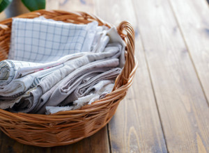 Krpe će mirisati svežije nego ikad pre: Jedan sastojak čini čuda, a nije sirće niti soda