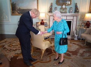 Znao je da Elizabeta II boluje od opake bolesti: Boris Džonson otkrio najstrože čuvanu tajnu kraljevske porodice