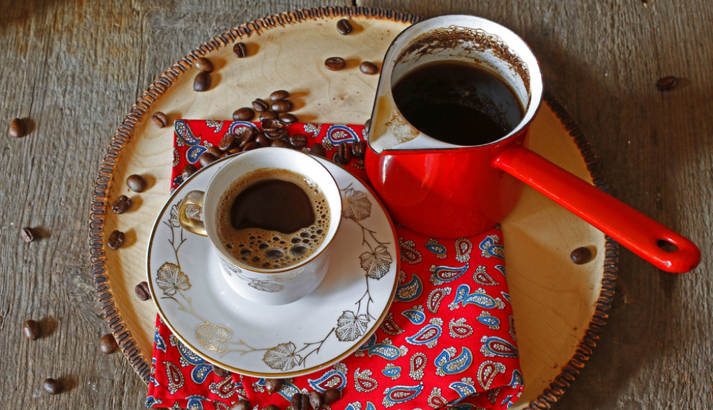 Domaću kafu svi pogrešno kuvamo: Ovo je najčešća greška koju ljudi prave, a uništava joj ukus