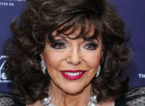 U desetoj deceniji izgleda bombastično: Legendarna Džoun Kolins (91) zaboravila šta je starenje, oduševila u sjajnom autfitu