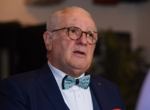 Željko Samardžić se suočio sa sindromom koji češće napada žene: 5 simptoma autoimune bolesti sa kojom se pevač bori