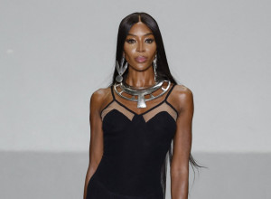 Naomi Kembel brutalno isprozivala Viktoriju Bekam: Sve je počelo od ovog incidenta i od tad su na "ratnoj nozi"