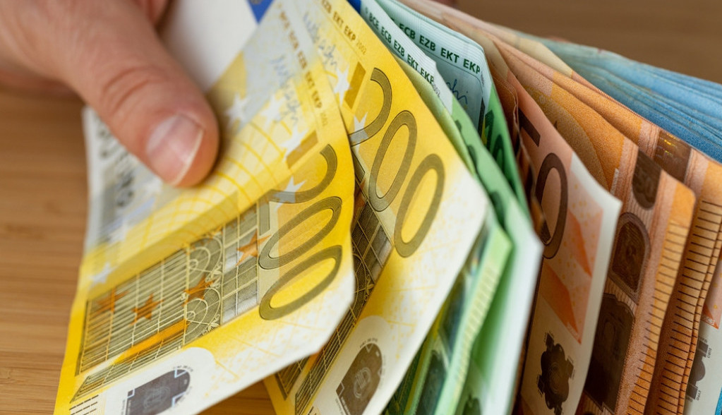 Pare će se bukvalno lepiti za njih: Za ova 3 znaka horoskopa stiže novac od 9. oktobra, rešiće sve finansijske probleme