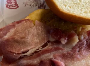 "Ovo je pljačka usred bela dana!": Sendvič postao omraženi hit na mrežama, a evo zbog čega su svi pobesneli