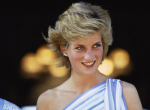 "Smrzavao se u donjem vešu, bio je crven u licu": Procurili detalji blamantnog susreta Dajaninog ljubavnika i kraljevskog osoblja