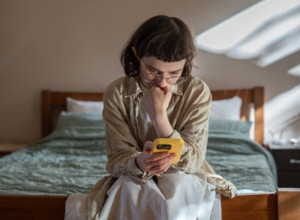 Sara je bila žrtva manijaka na Fejsbuku: "Dobila sam jezivu poruku, a onda je pravi pakao tek počeo"