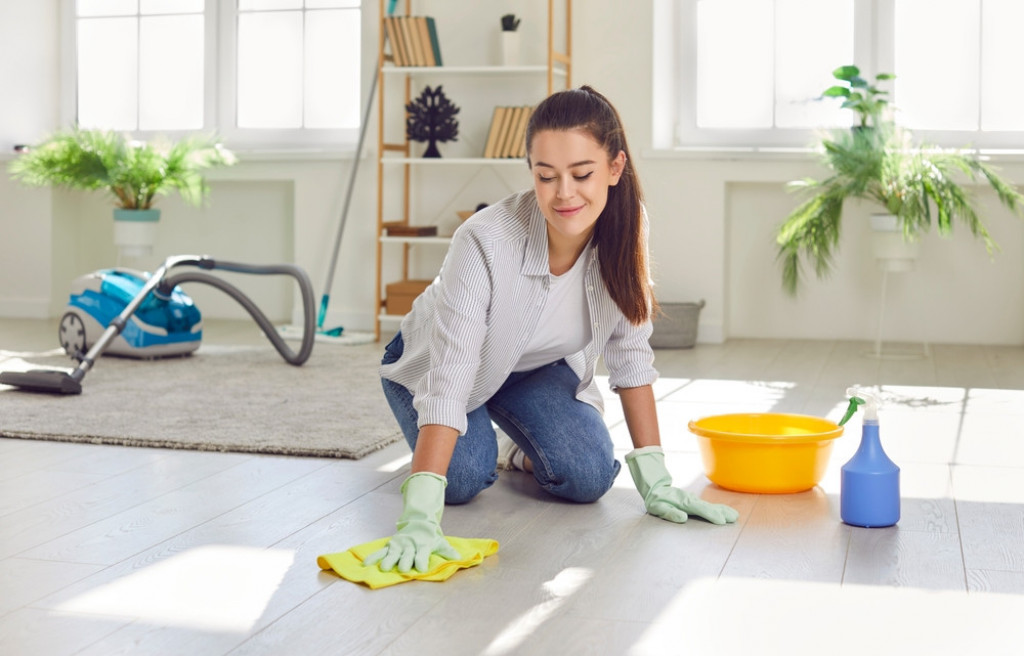 Kuća će danima lepo mirisati: U vodu za brisanje dodajte malo ovog začina, dezinfikuje i osvežava prostor