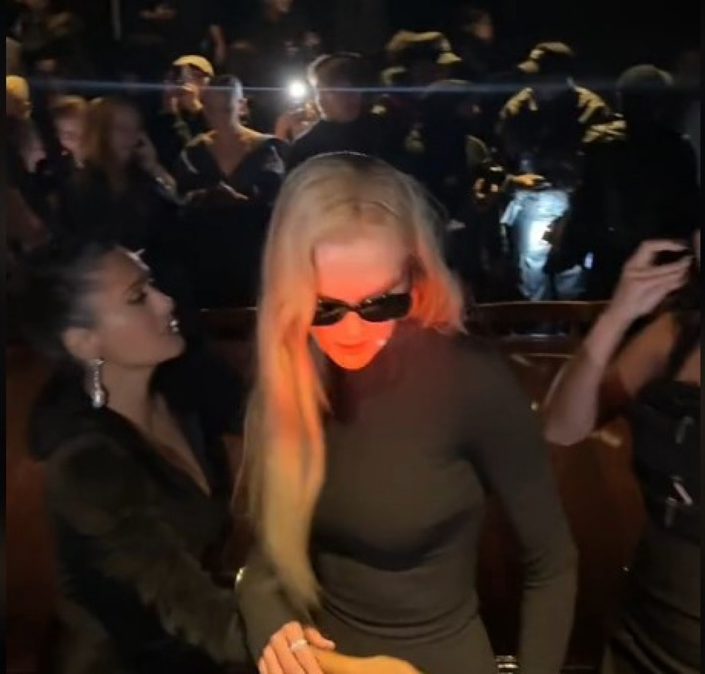 Drama na crvenom tepihu: Nikol Kidman gurnula Salmu Hajek, umalo izgila tuča, pogledajte šta se desilo
