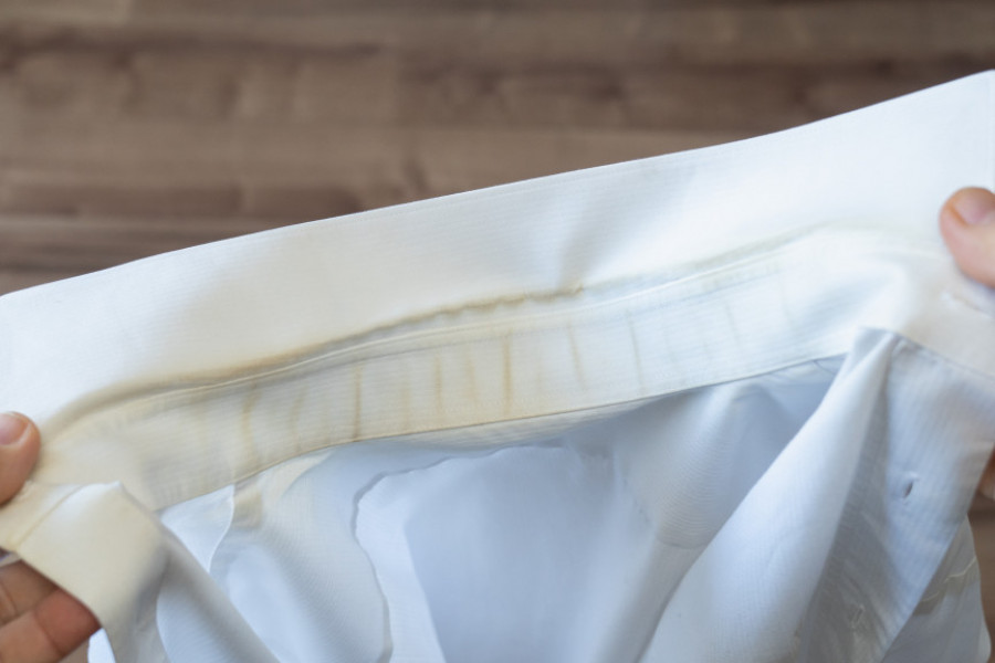 Kako da košulja izgleda kao da je nova? Nestaju sve žute mrlje, kragna će se beleti kao sneg