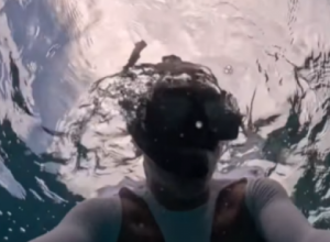 Otišla na ronjenje, a onda zamalo ostala bez ruke? Influenserka preživela dramu, imala blizak susret sa ajkulom