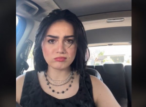 Nije mogla da veruje: Devojka je kupila polovnu tašnu, a onda je gurnula ruku u džep i šokirala se!