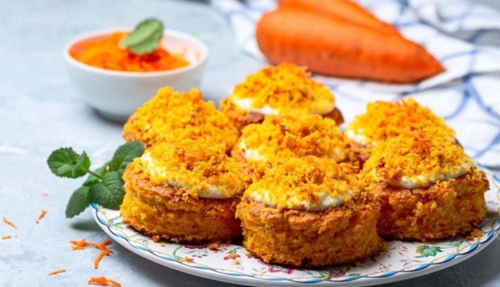 Desert gotov za deset minuta: Probajte ove mini torte iz mikrotalasne, nećete se pokajati!