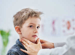 Novi slučaj zaušaka u Srbiji: Bolest je jako opasna za dečake, ovo su prvi simptomi koje nikako ne smete da ignorišete