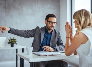 ,,Još uvek ne mogu da verujem": Zaposlili su me na lepe oči, pa mi onda odjednom dali otkaz - razlog me je šokirao!