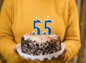 Napitak za osobe preko 50 godina: Snižava holesterol i čisti krvne sudove kao metla!