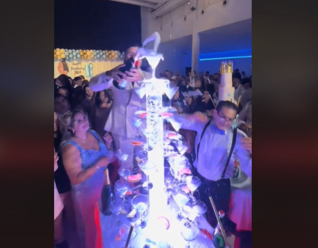 Proslava 18. rođendana o kojoj priča cela Srbija: Mladić dobio na poklon kuću od 600 kvadrata, stan u Beogradu i kola od 80.000 evra!