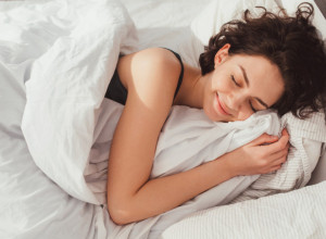 Ma kakva nesanica! Pre spavanja popijte šolju čaja od ove biljke i nećete se buditi do jutra