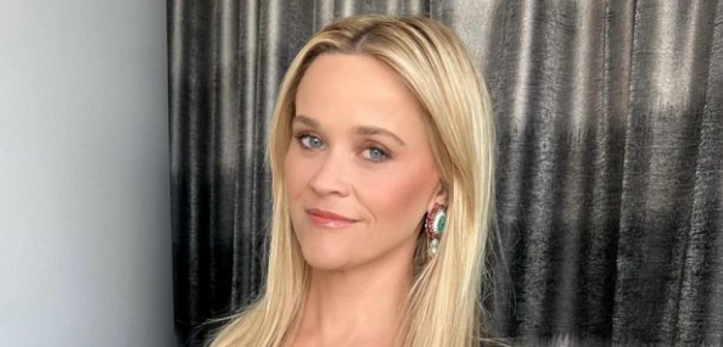 Patike sa štiklom usijale mreže: Riz Viterspun pokazala svoj omiljen par bizarne obuće, ovo ludilo još niste videli!