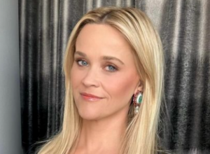 Patike sa štiklom usijale mreže: Riz Viterspun pokazala svoj omiljen par bizarne obuće, ovo ludilo još niste videli!