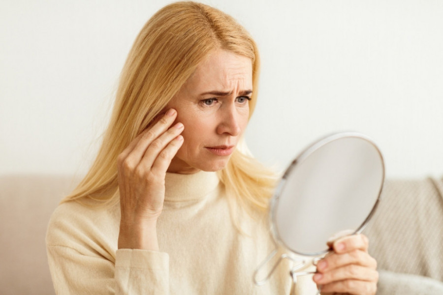 Šminka za žene 50+: Ove 3 greške dodaju godine vašem licu, evo kako da ih izbegnete