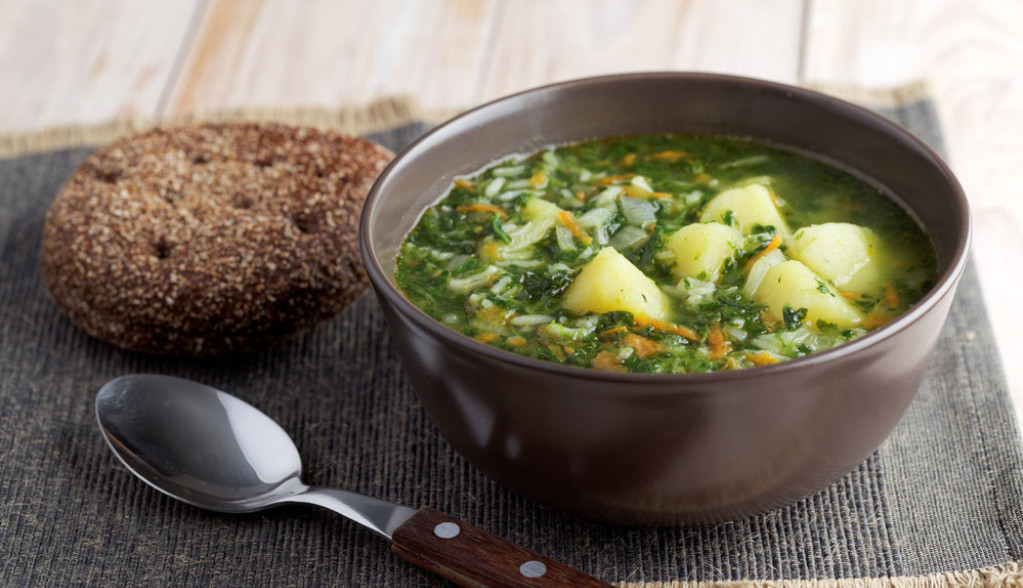 Čorba koja pomaže kod alergije na polen: Pročišćava disajne organe, ublažava kijanje i curenje nosa