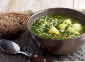 Čorba koja pomaže kod alergije na polen: Pročišćava disajne organe, ublažava kijanje i curenje nosa