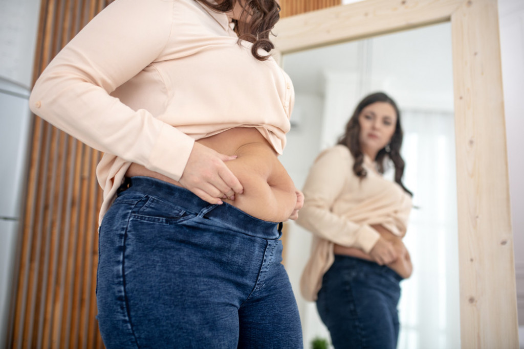 Ove 2 kisele namirnice tope salo sa stomaka: Poboljšavaju varenje i ubrzavaju skidanje kilograma