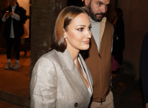 U ovakvom izdanju ne viđamo često Aleksandru Prijović, a Jovana Joksimović u bojama sezone: Poznate dame zablistale, ali jedna crvena kombinacija ostavlja bez daha