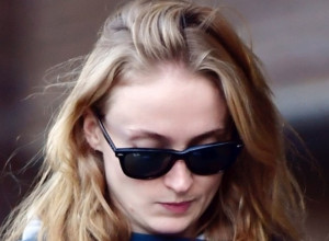 "Život u Americi mi je bio pakao, pobegla sam glavom bez obzira": Poznata glumica otvorila dušu nakon razvoda od slavnog muzičara