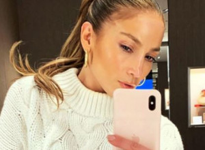 Zbog ovog džempera u Srbiji se prave liste čekanja: Nosile smo ga kao klinke, jednostavan je, praktičan i preudoban