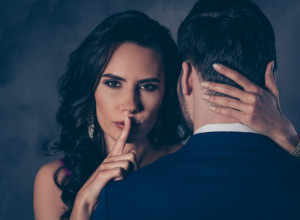 „Udala sam se, ali ovo moj suprug ne zna o meni“: Žene su priznale koje tajne kriju od svojih muževa