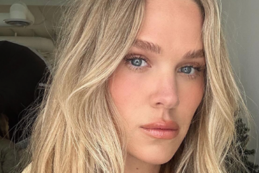 Rumenilo koje izgleda jestivo, ali nije: Ovaj trend šminkanja je oduševio je žene širom Srbije, osvežava lice i daje mu prirodan sjaj