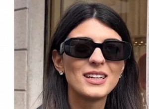 Prošla je gradom i sve je stalo: Ova devojka na sebi nosi 27 miliona dinara, najjeftinija stvar na njoj košta preko 40.000