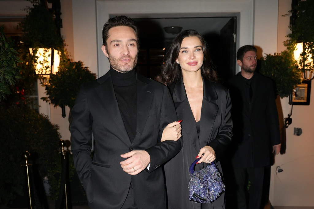 Najveći frajer na svetu čeka prvo dete: Zvezda serije ,,Tračara" i manekenka objavili radosnu vest, ove slike vrede milion dolara!