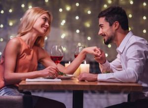 „Znala sam da laže kad je rekao da izlazi s društvom“: Evo šta sam uradila i uhvatila ga sa ljubavnicom