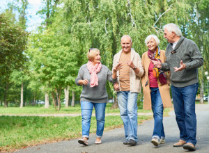 Jedan simptom demencije se javlja dok hodate: Lako ćete ga primetiti, samo obratite pažnju