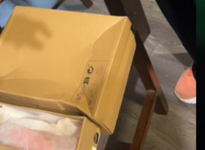 Naručila cipele sa Temu-a i jedva čekala da stignu: Kada je otvorila paket, samo što se nije šlogirala!