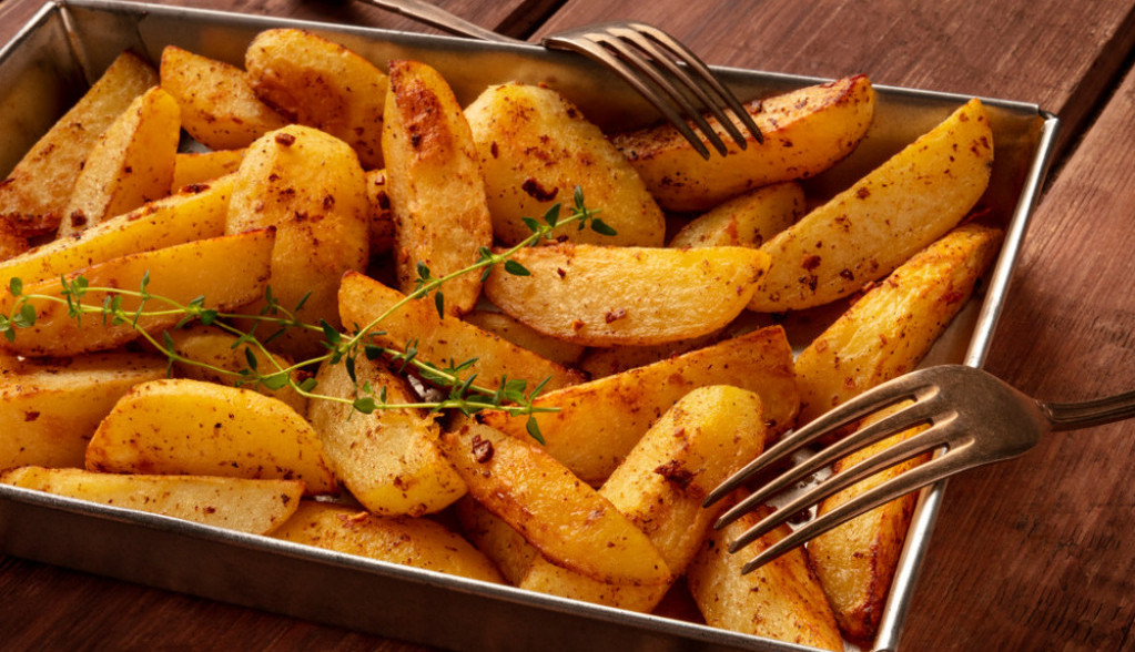 Kako da krompir bude hrskav: Kuvarica Mira nam je odala tajnu iz restorana, biće savršen!