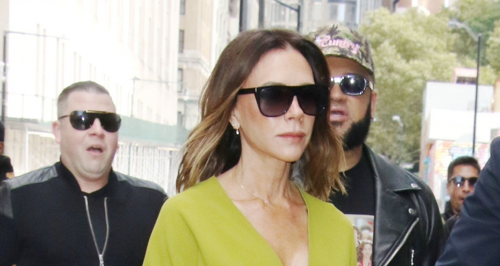 Ne zna se koja je lepša: Viktorija Bekam i ćerka zablistale u belim kombinacijama, ali devojčica je ipak tatina dvojnica