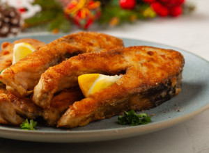 U restoranima ne koriste brašno kad prže ribu: Uvaljaju je u ovo, pa bude hrskavija i ne upije ni trunku ulja!