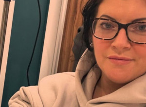 Bol u ramenu je naterao da ode kod lekara: „Nisam očekivala najgoru dijagnozu, imam troje male dece i strepim kako će se sve završiti“