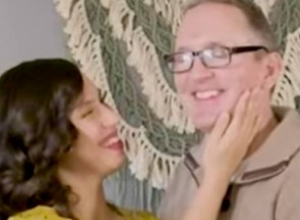 Muž (51) joj plaća 100 evra nedeljno da mu kuva i čisti: "Mogu samo da me mrze, ja obožavam da služim supruga"