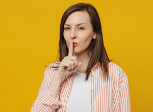 Ovu reč nikada ne izgovarajte: Veruje se da krade sreću, može da vam upropasti život!