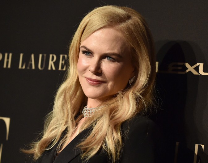 Nikol Kidman u haljini od cveća: Romantičnim stajlingom na crvenom tepihu očarala ceo svet!