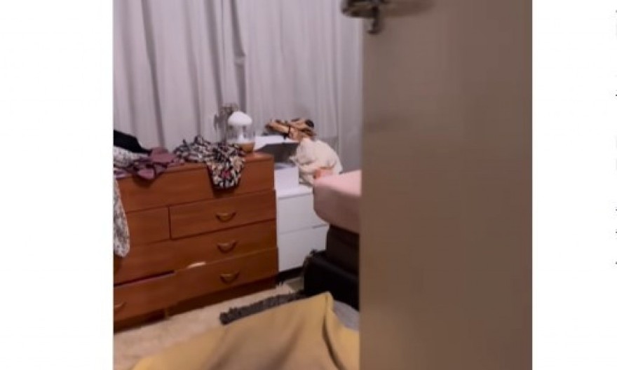 Žena zatekla muža u krevetu s njom! Vratila se s posla, otvorila vrata spavaće sobe, a ono što je videla nikada neće zaboraviti