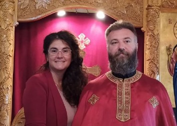 Od studentskog susreta do porodice: Ivana i otac Predrag 14 puta se kućili, izrodili troje dece, a imaju jedinstven pristup vaspitanju