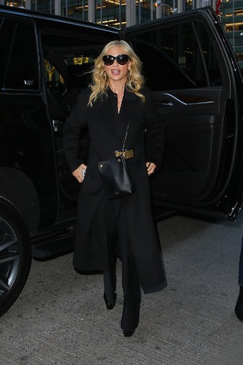 Zabrinjavajuća fotografija poznate glumice ostavila sve u čudu: Kažu da je nenormalno smršala i da više ne liči na sebe