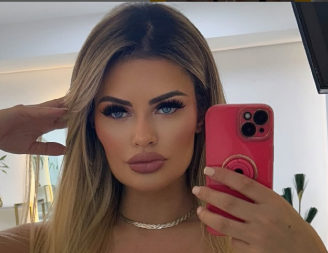 "Ne mogu da živim od ljubomornih žena": Marina tvrdi da je drugarice sabotiraju u strahu da će im ukrasti muževe, a ona samo želi da uživa u životu