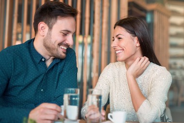 Dva znaka da vas partner iskreno voli: Bračna savetnica objasnila kako to da prepoznate po sitnicama